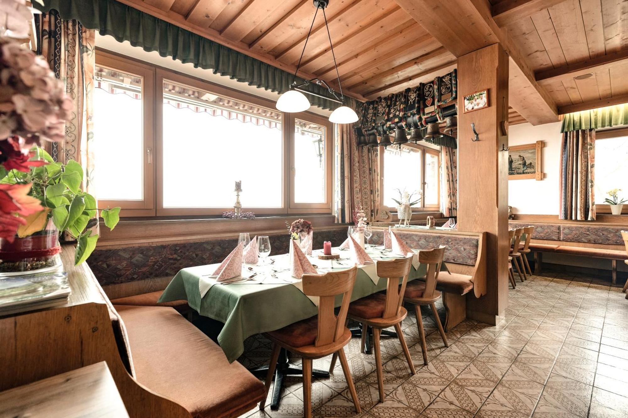 Gasthof Pension Berghof 힙파흐 외부 사진